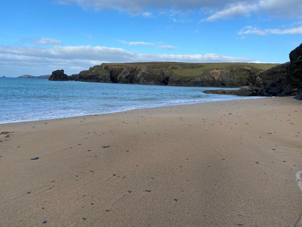 Polrunny Farm Seaberry Cottage With A Sea View And Log Burner بوسكاسِل المظهر الخارجي الصورة