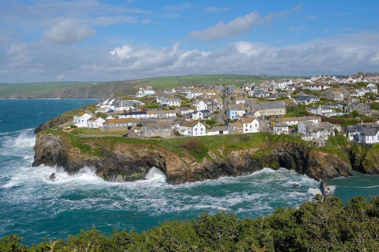 Polrunny Farm Seaberry Cottage With A Sea View And Log Burner بوسكاسِل المظهر الخارجي الصورة