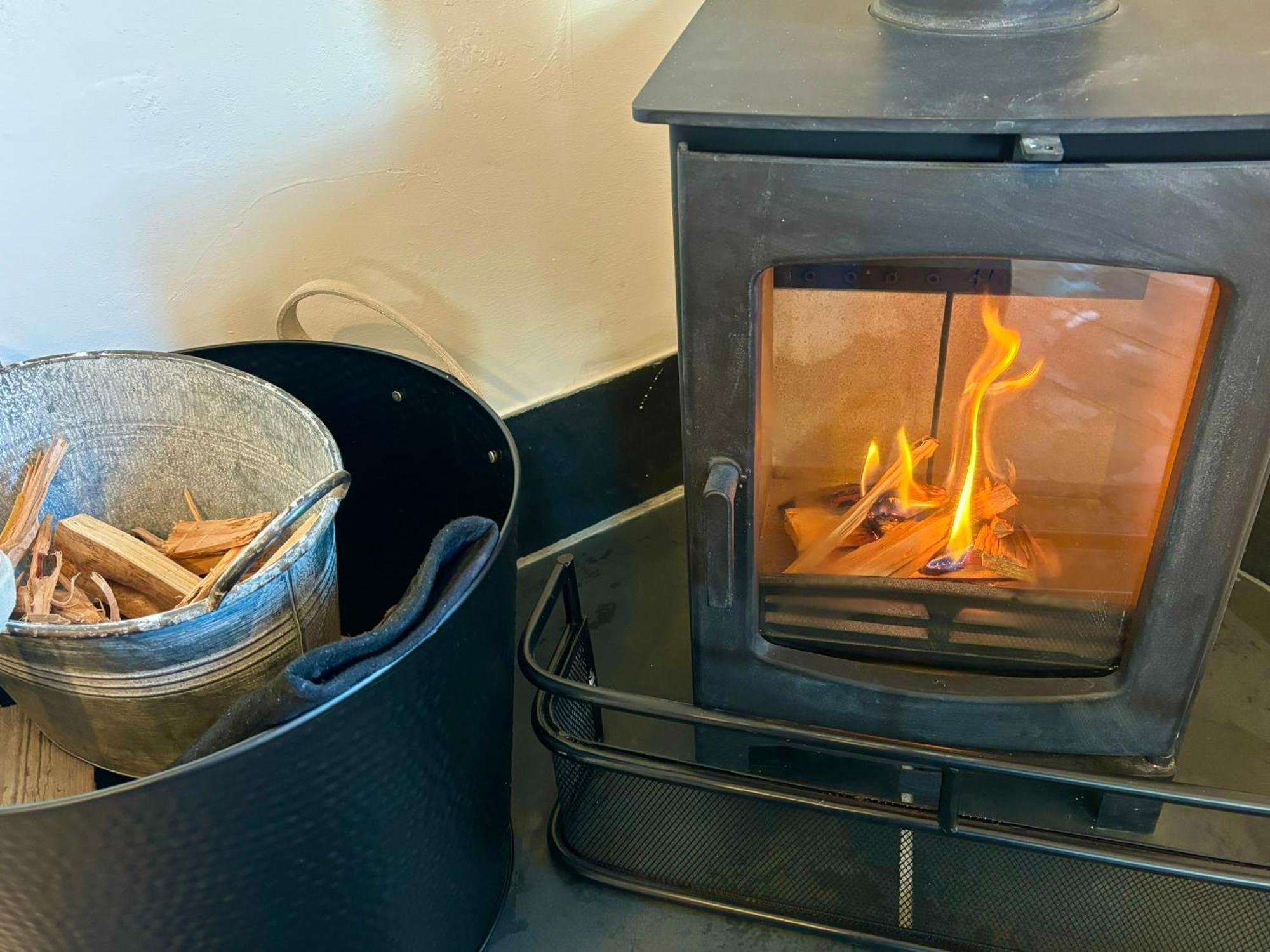Polrunny Farm Seaberry Cottage With A Sea View And Log Burner بوسكاسِل المظهر الخارجي الصورة